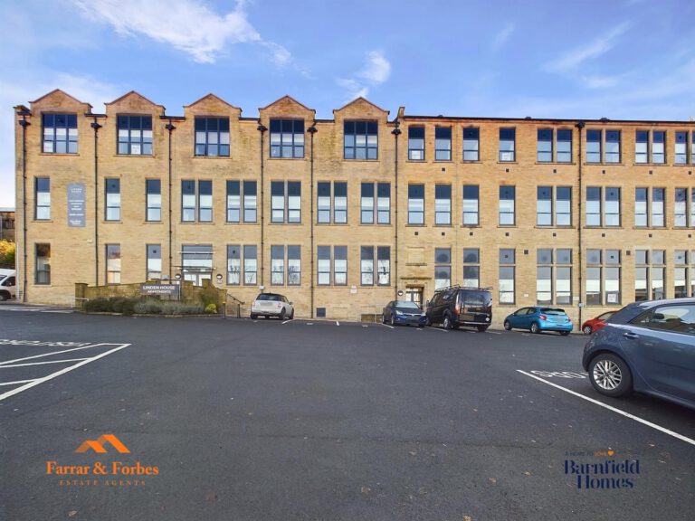 Linden House Apartments, Colne