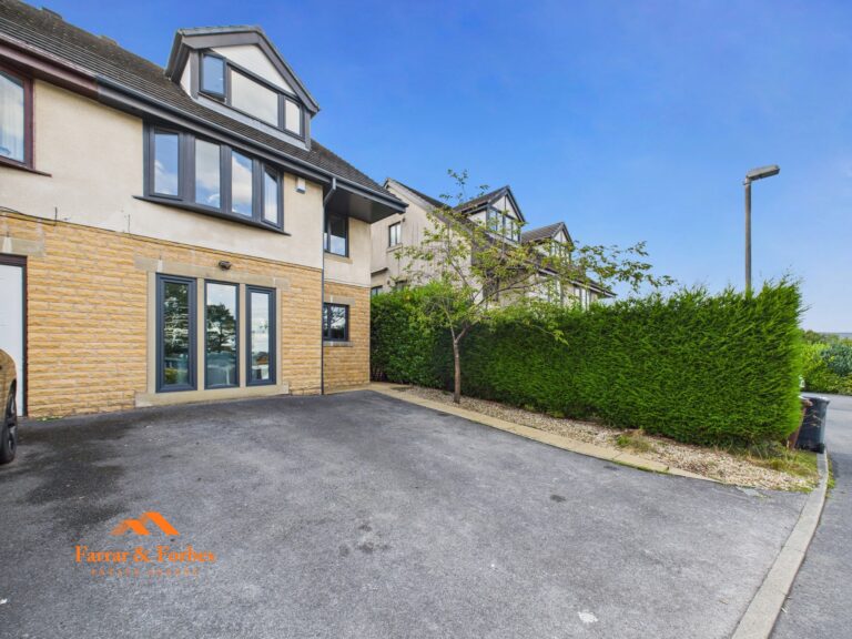 Marsden Height Close, Brierfield, BB9