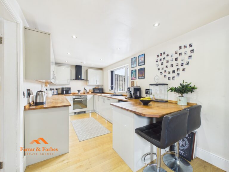Holme Crescent, Trawden, BB8