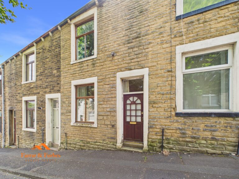 Clayton Street, Colne, BB8
