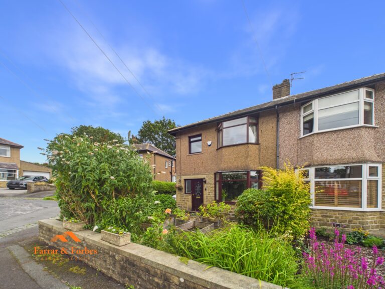 Castle Close, Colne, BB8